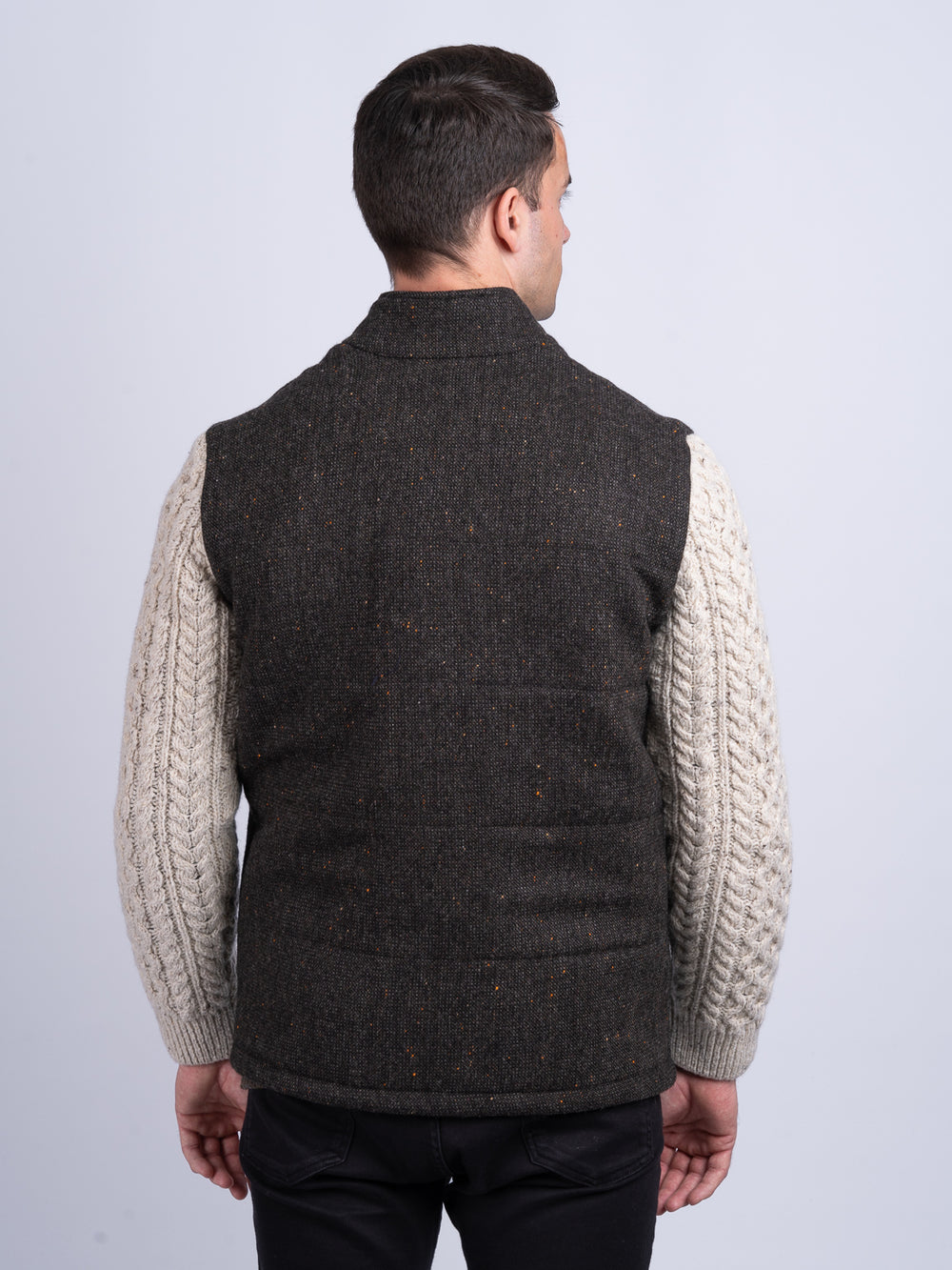 Braune Shackleton-Jacke mit natürlichen Zopfmuster-Ärmeln