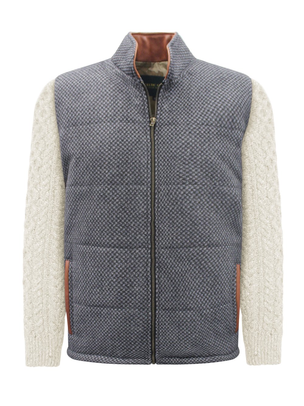 Veste à losanges gris foncé avec manches en tricot torsadé naturel