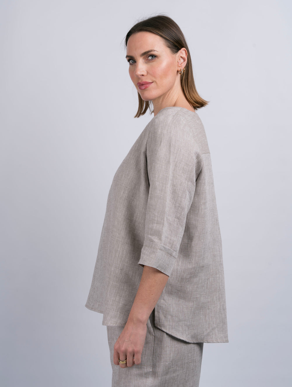Women's Pleat Back Desert Linen Top