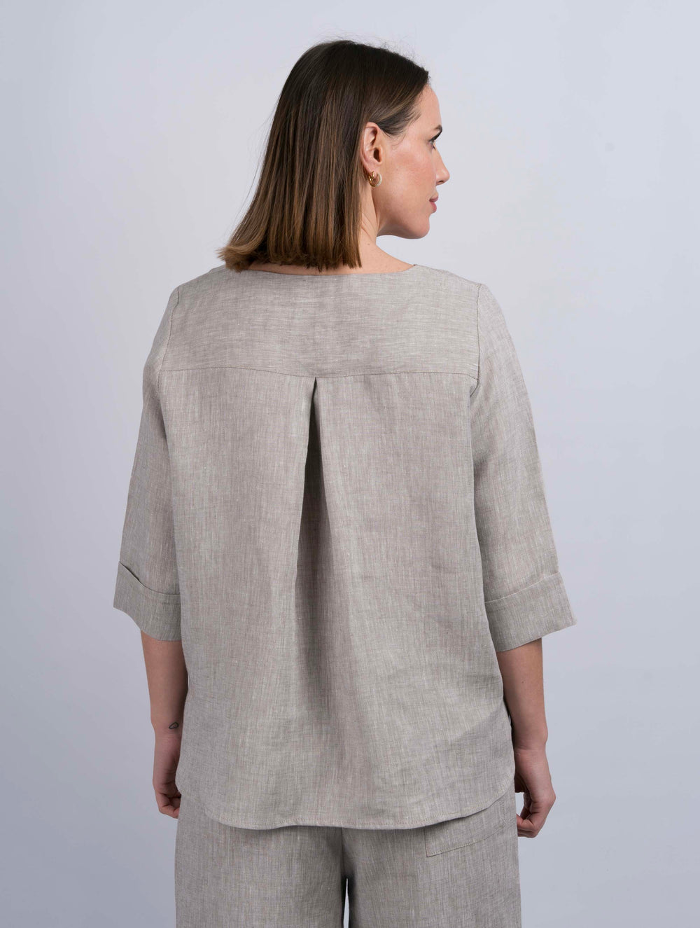 Women's Pleat Back Desert Linen Top