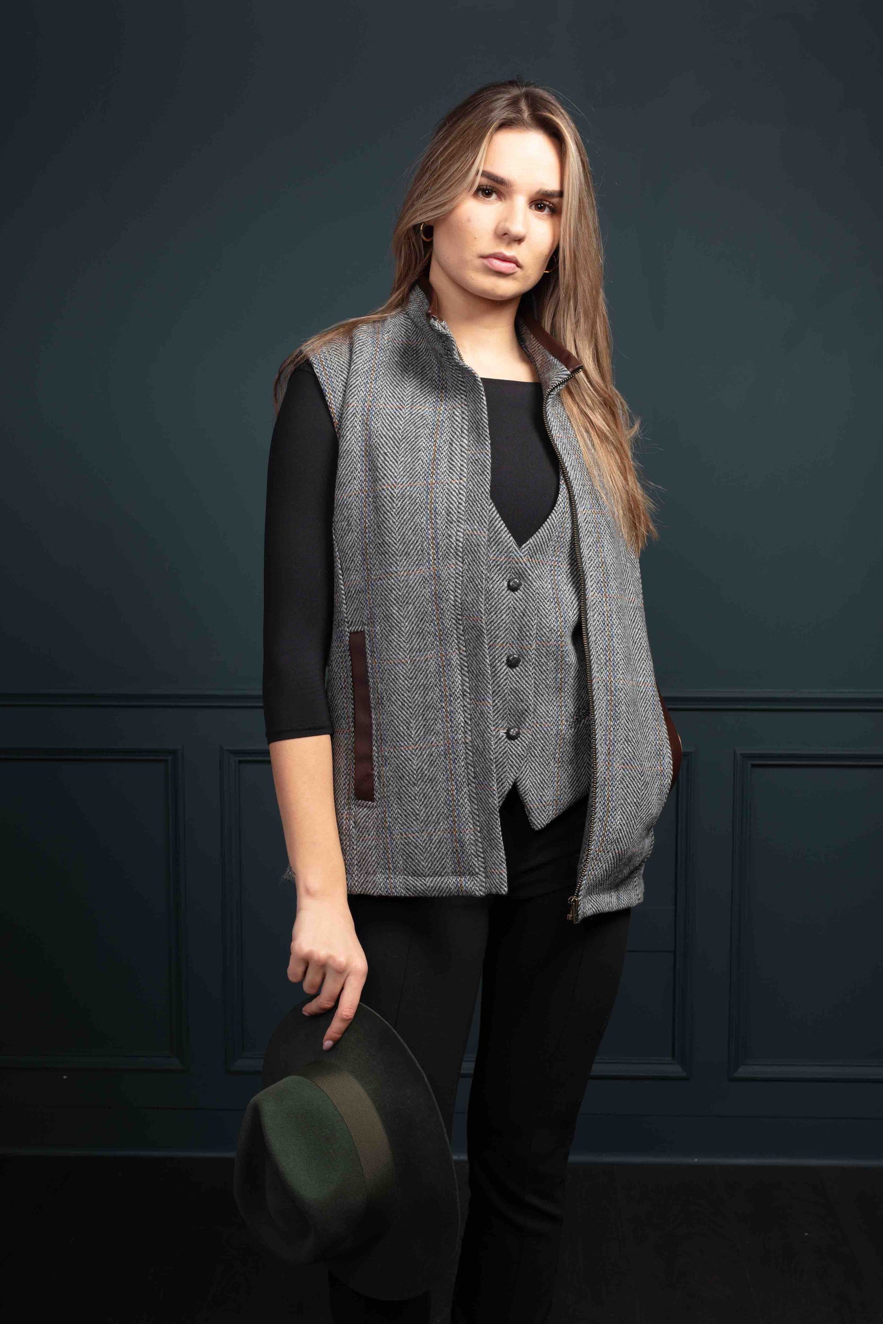 The Women’s Tweed Bodywarmer: Practical Warmth For Spring Summer