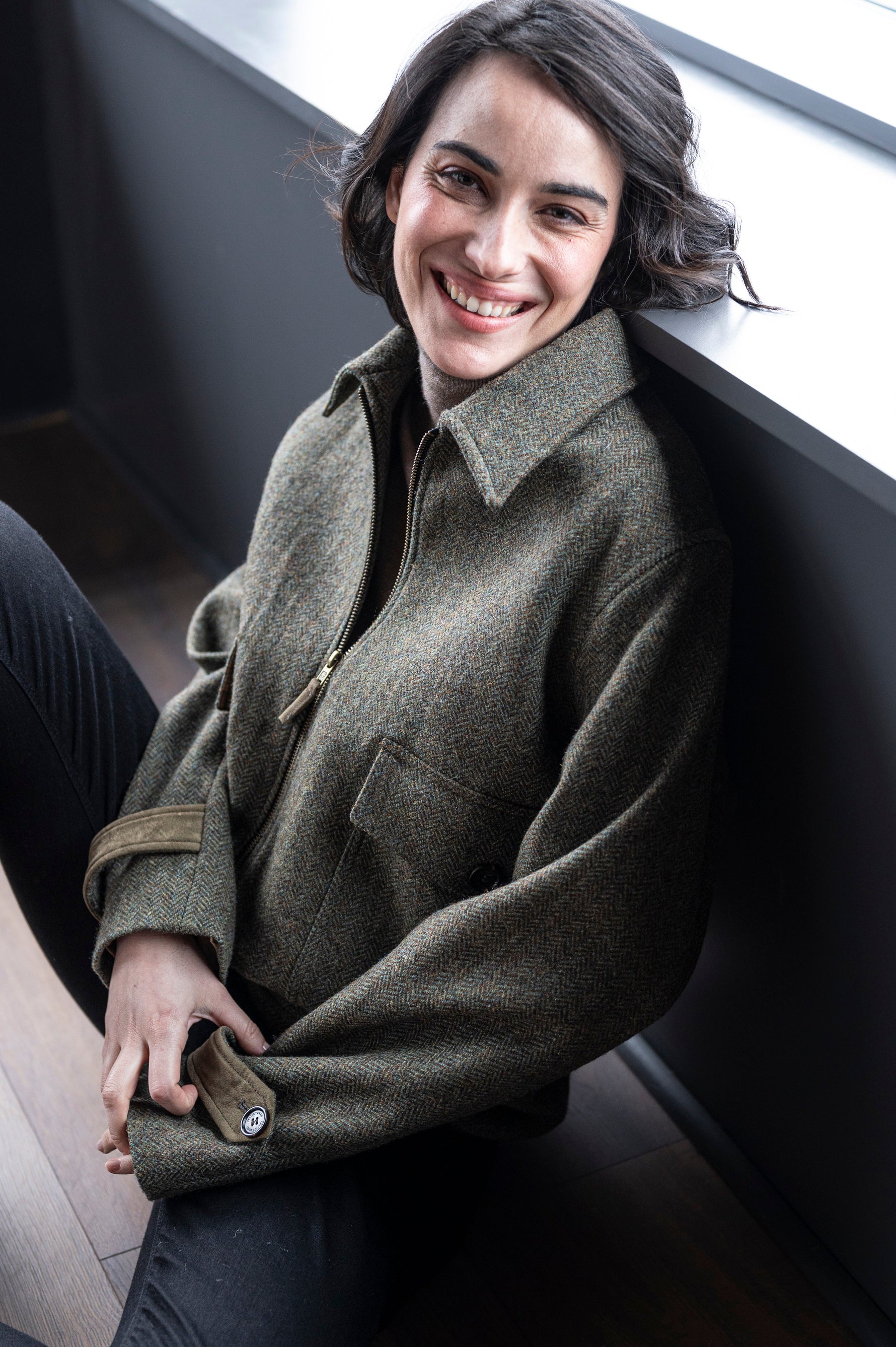 Women’s Moss Green Tweed Aviator Jacket: Fit, Styling and How to Wear It