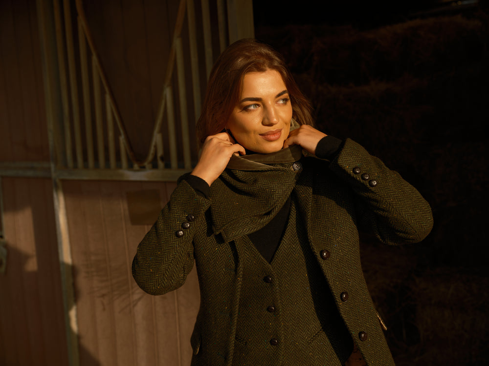 Écharpe tube en tweed à chevrons vert avec écharpe tube réversible en velours vert