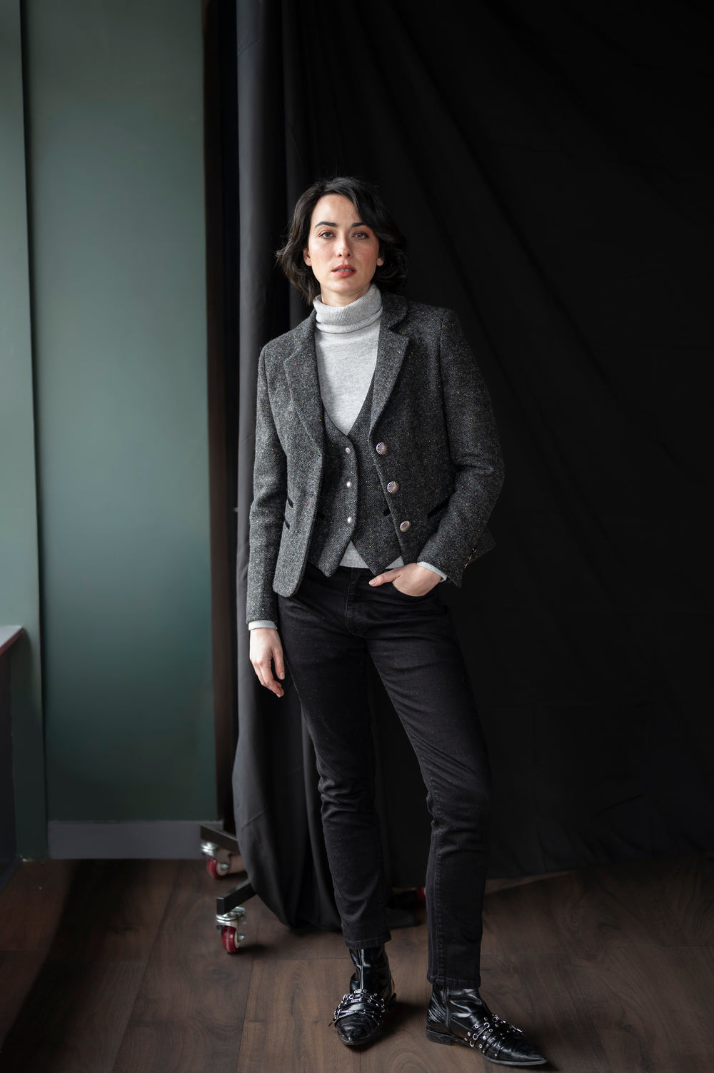 Women's Smoke Grey Herringbone Cropped  Tweed Jacket & Blazer