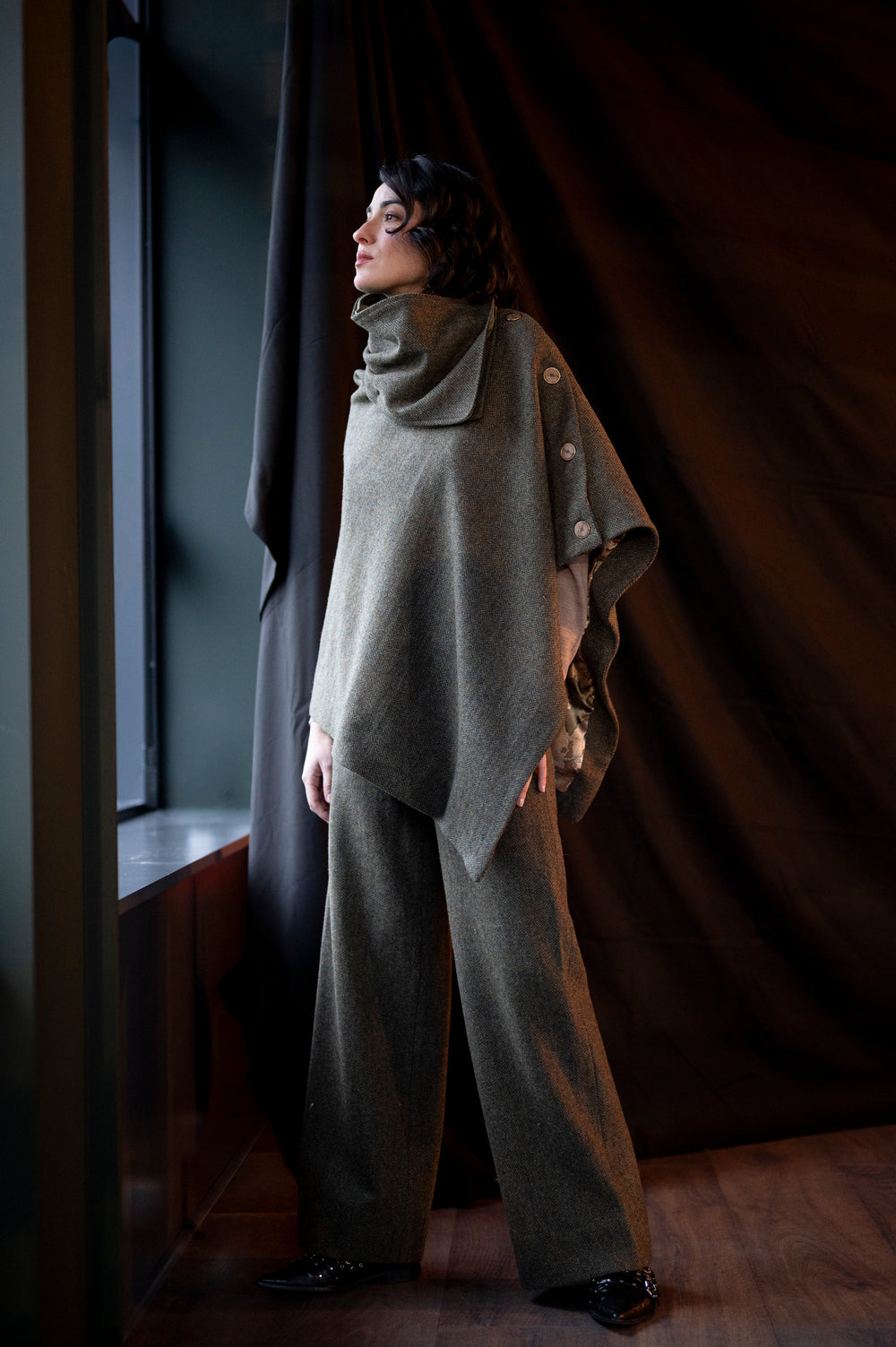 Women's Moss Green Tweed Wool Cape & Cloak