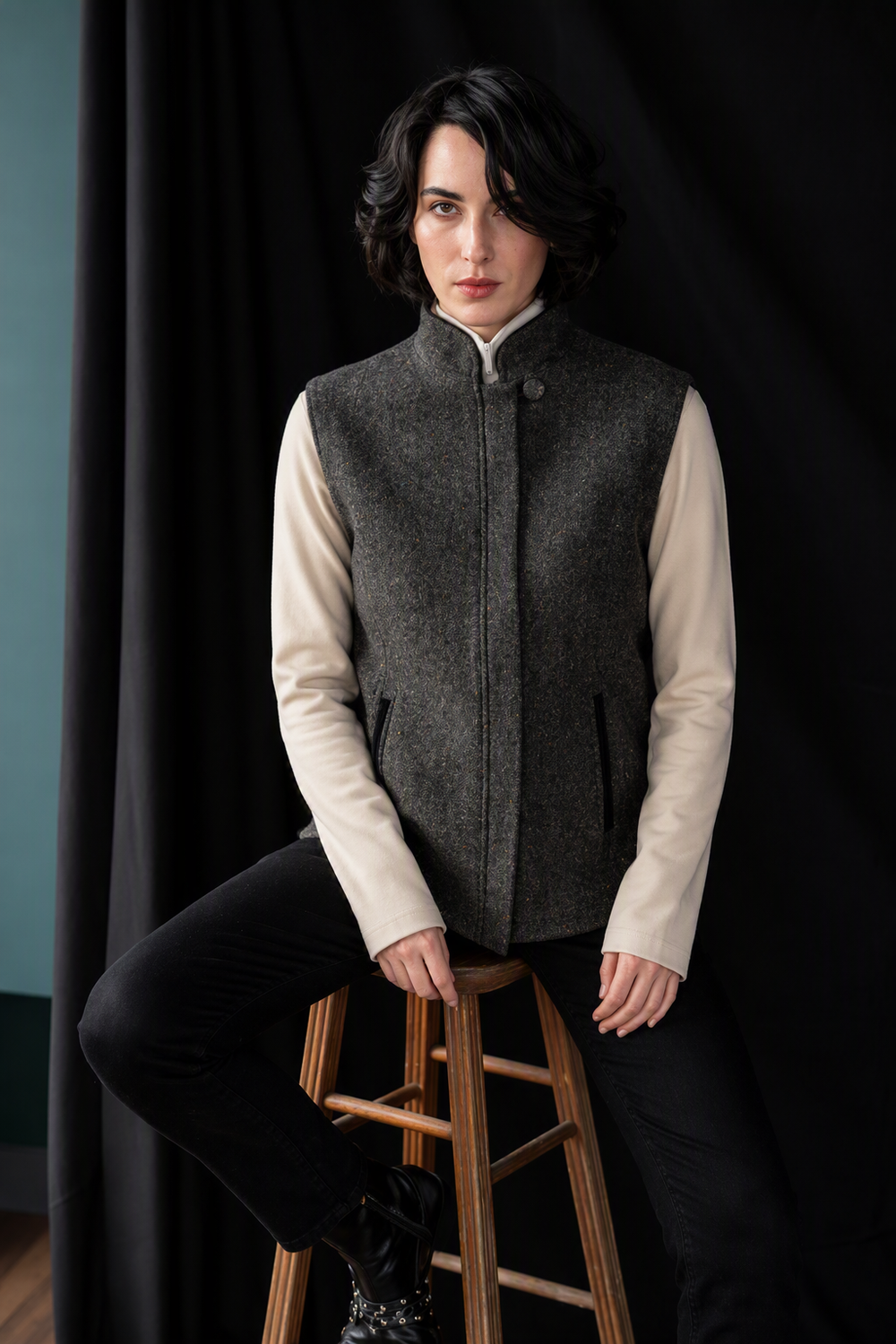 Women's Smoke Herringbone Tweed Bodywarmer With Moleskin Trims