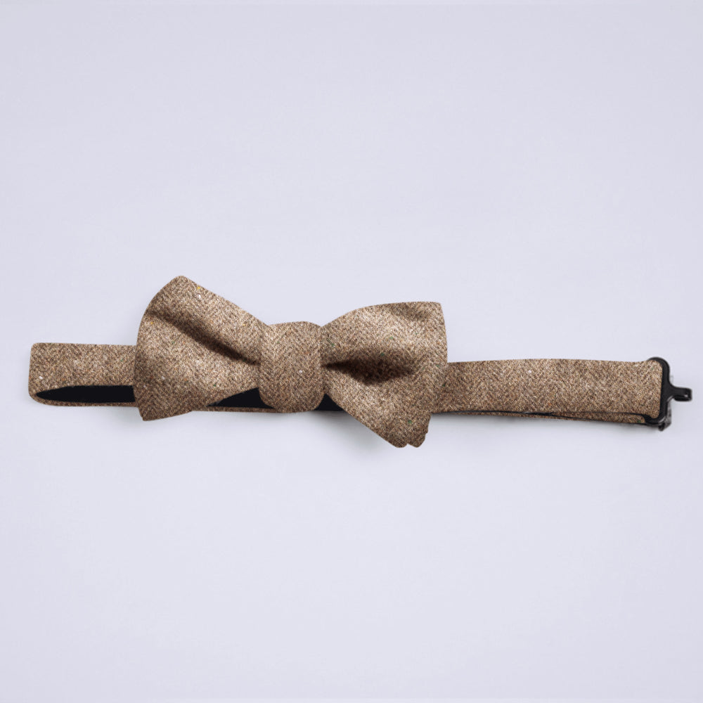 Fawn Tweed Bowtie