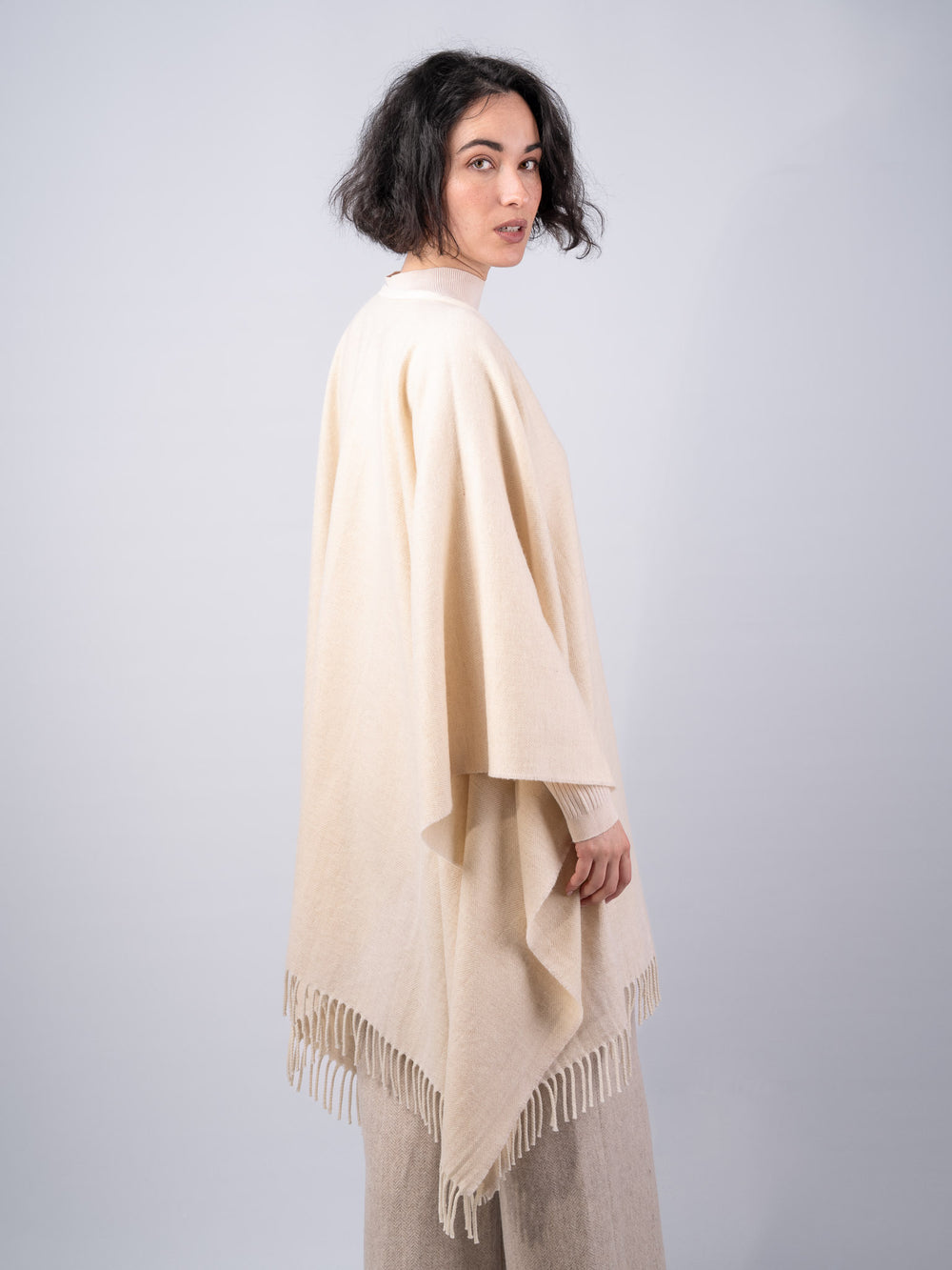 Women's Linen Herringbone Lambswool Brat Shawl