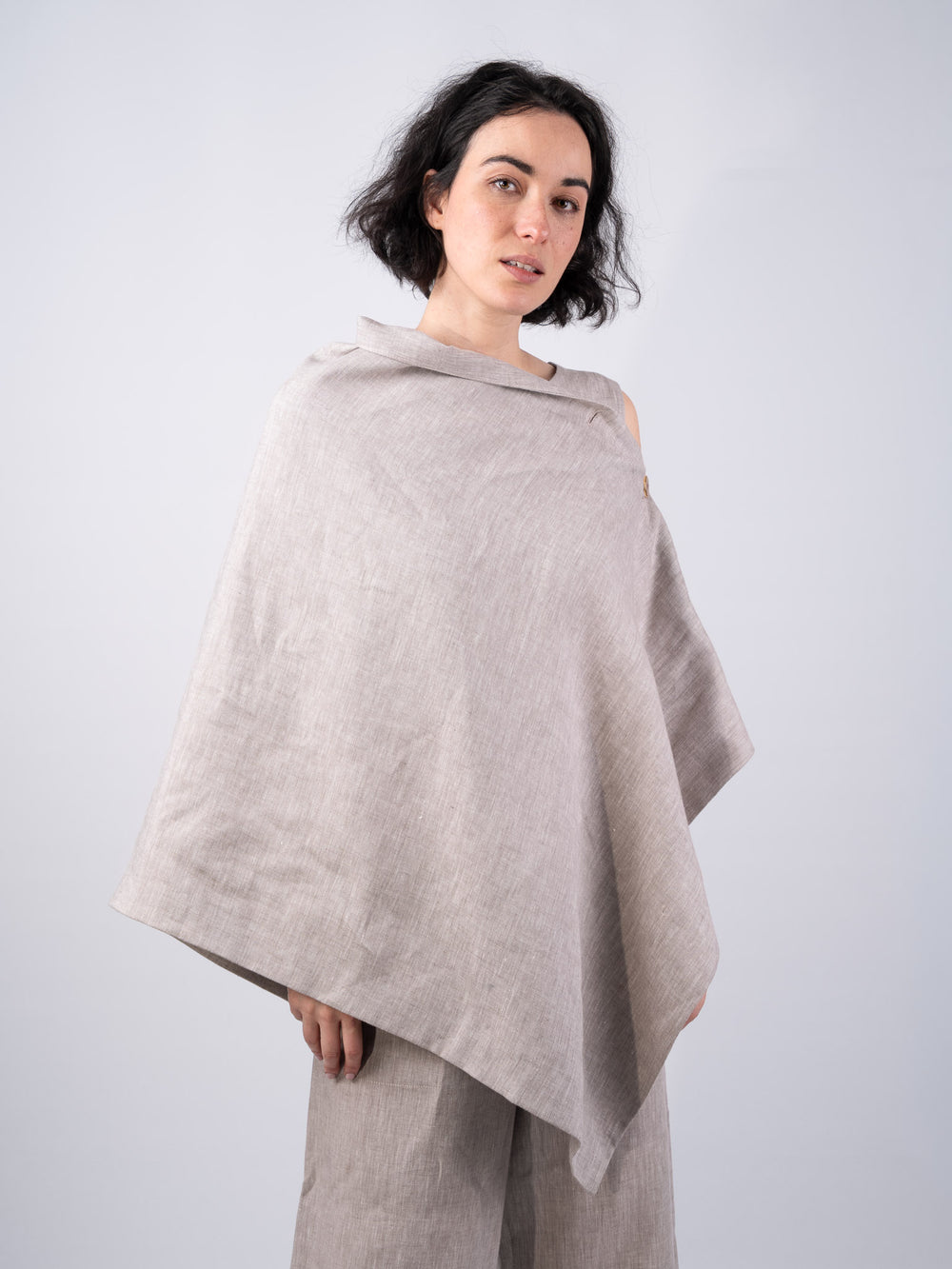 Women's Desert Linen Cape
