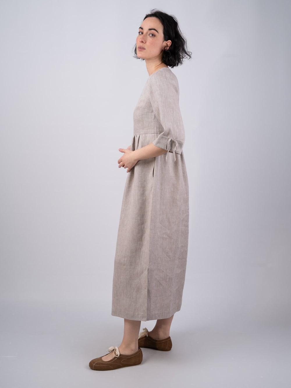 Women's Linen Desert Dress With Sleeves Women's Linen Desert Dress With Sleeves