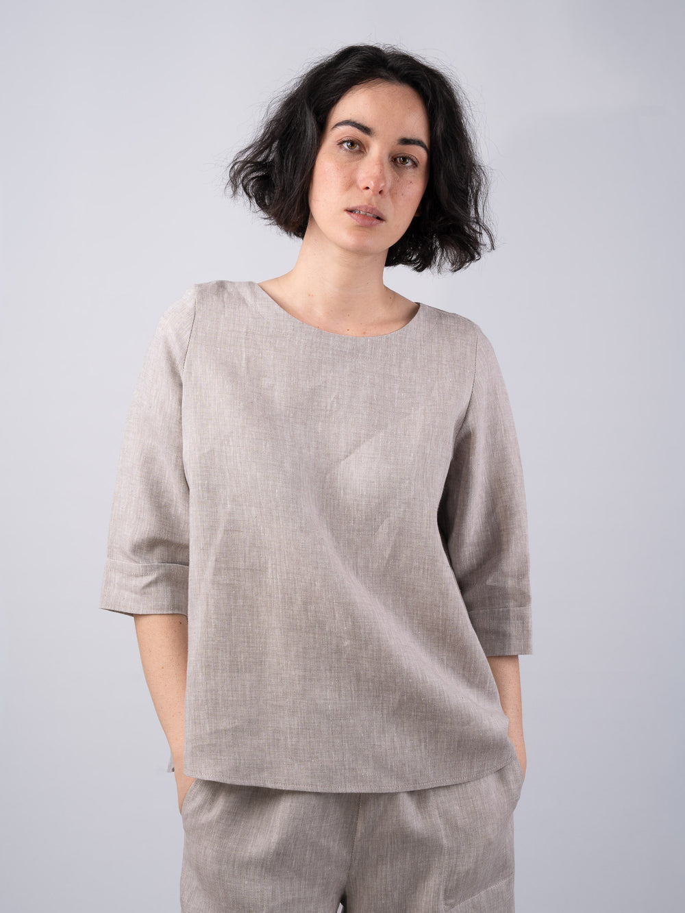 Women's Pleat Back Desert Linen Top