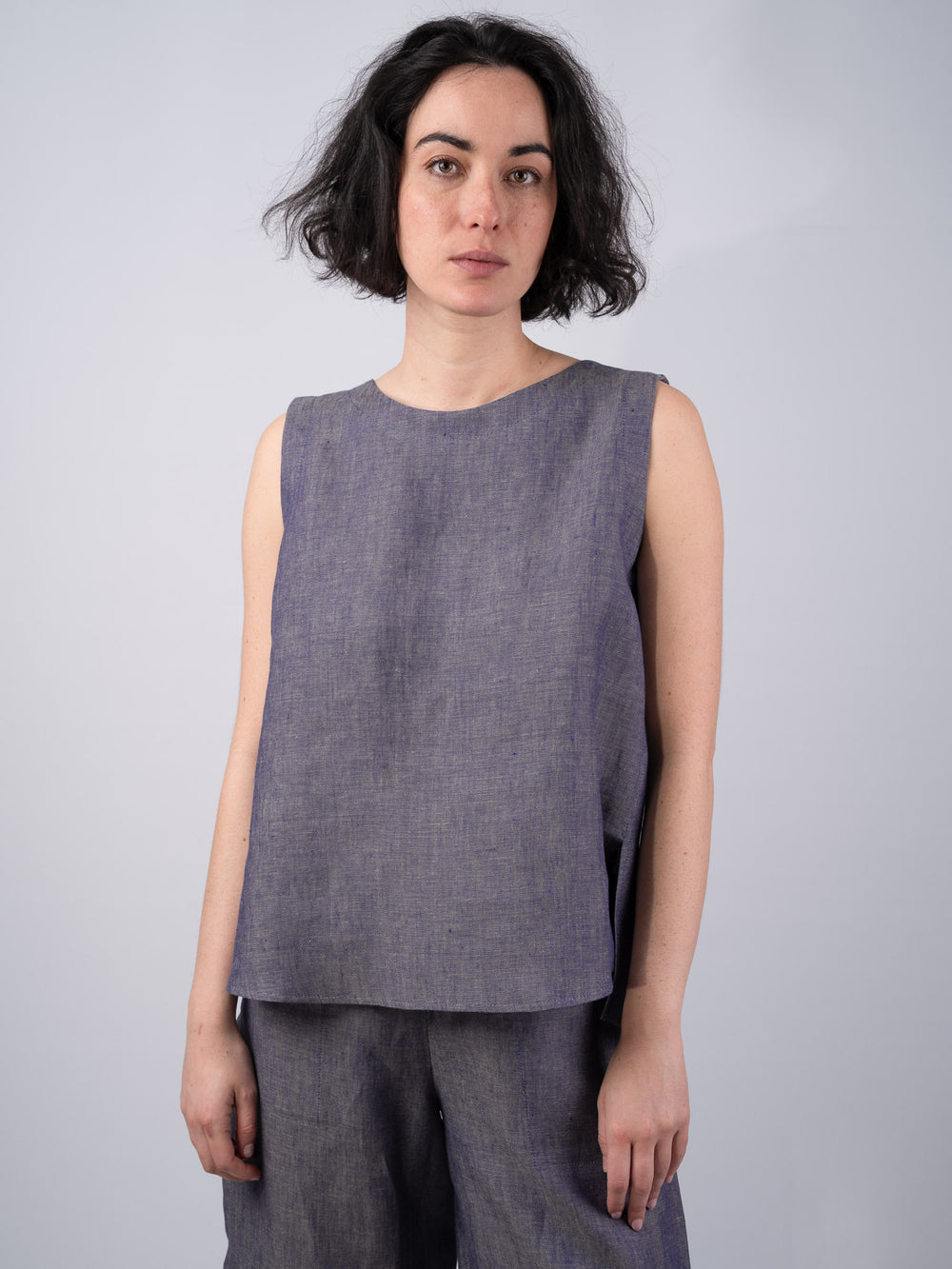 Women's Pleat Back Denim Linen Top