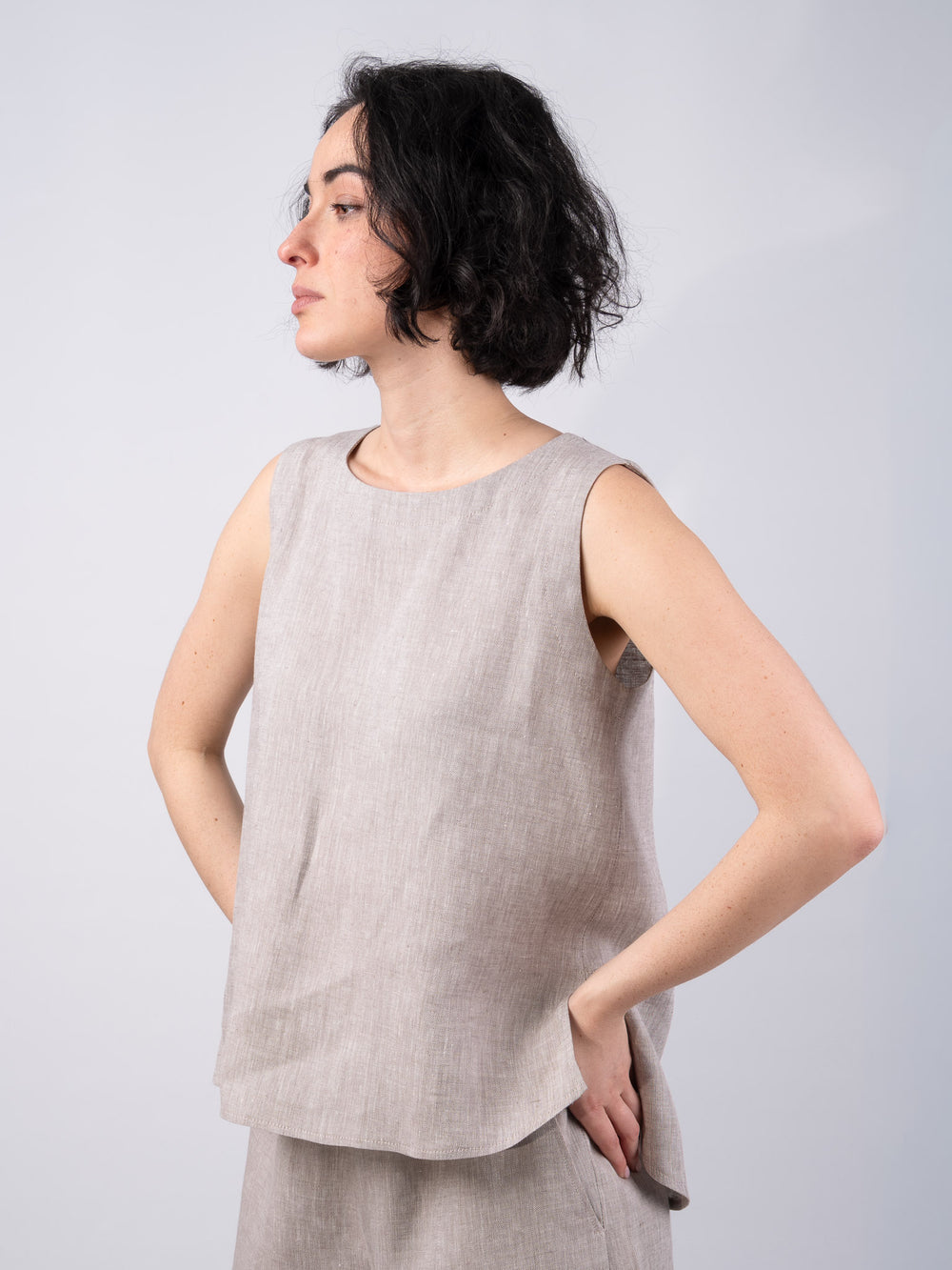 Women's Pleat Back Desert Linen Top