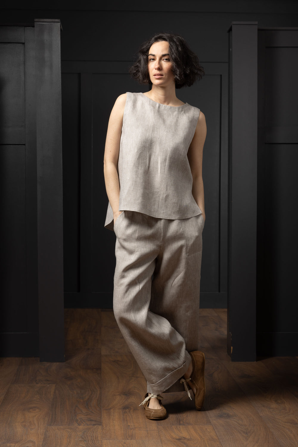 Women's Pleat Back Desert Linen Top